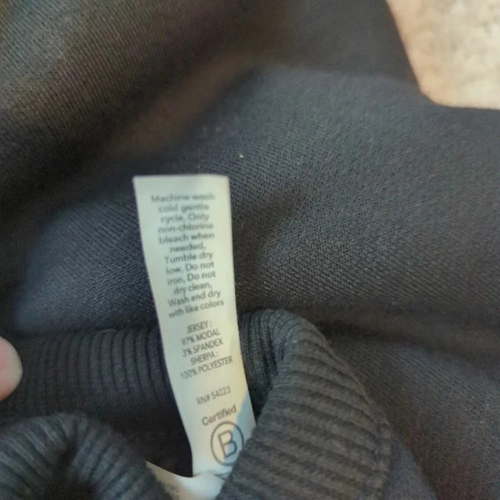 Athleta Solstice Reversible Sherpa Hoodie Sweatshirt Black Women's Small Warm - Picture 4 of 8